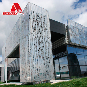 Rivestimento della colonna dell'edificio parete esterna dexorative impermeabile 4mm pvdf pannelli tagliati al laser in alluminio di vari colori