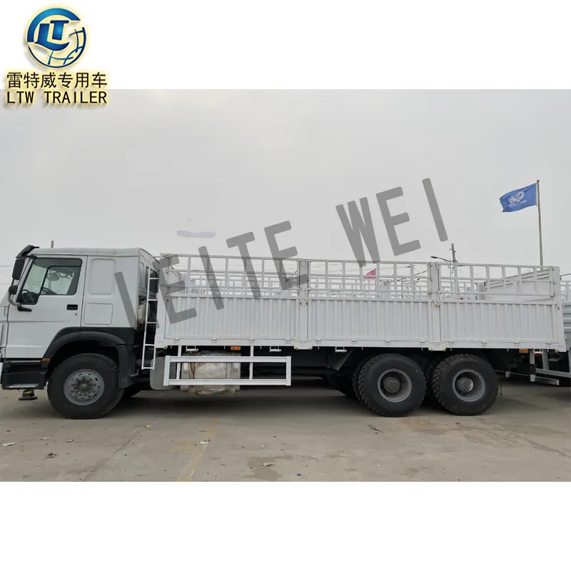 SINOTRUK HOWO LHD RHD 6*4 30ton 375hp 중고 미니 카고 트럭 판매