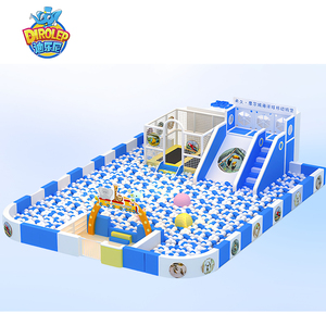 商業用子供屋内遊び場カスタマイズされた海のテーマ子供用ソフトプレイエリアレインボーネットとクライミングウォール付き販売