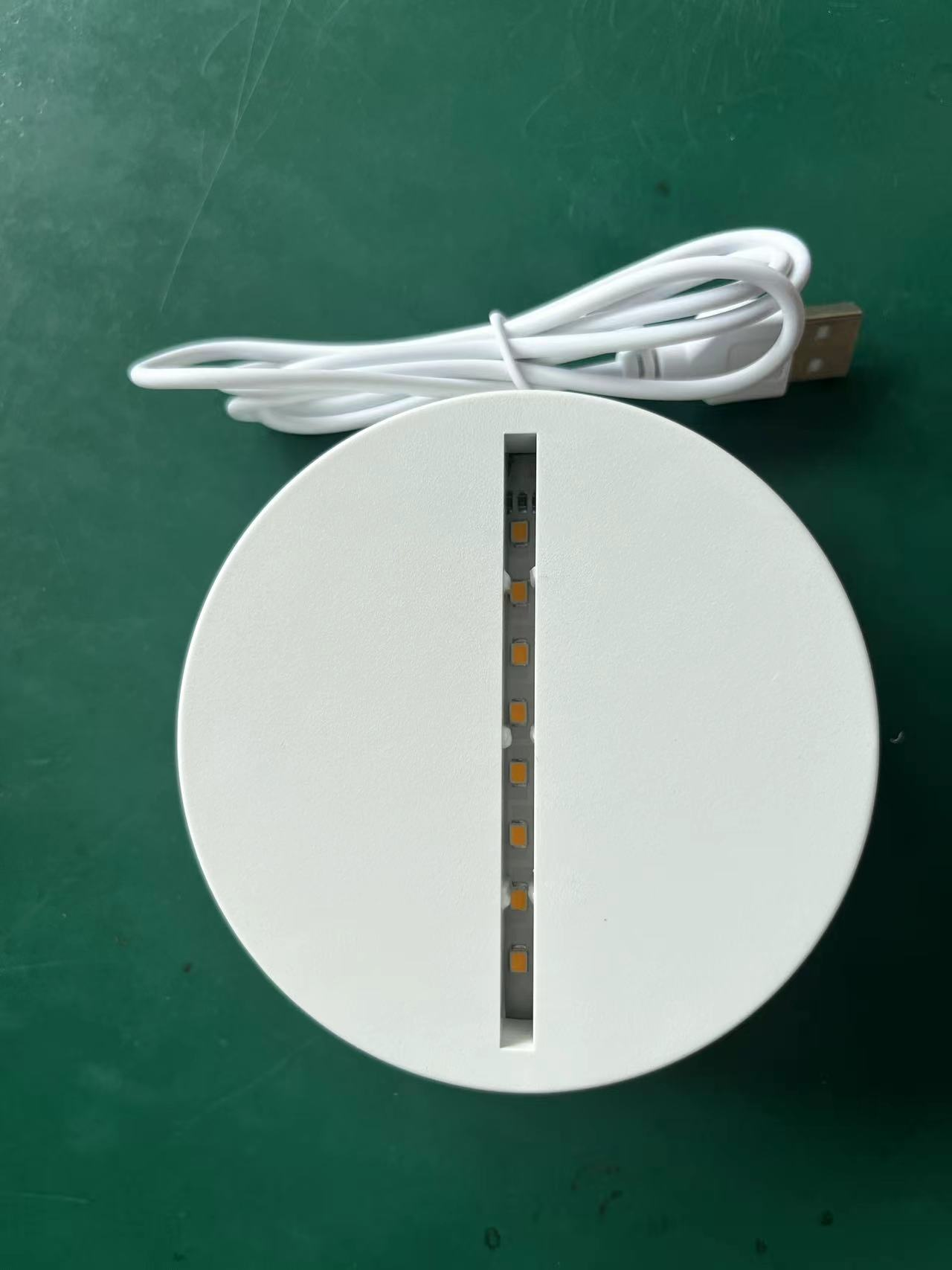 White base with no switch