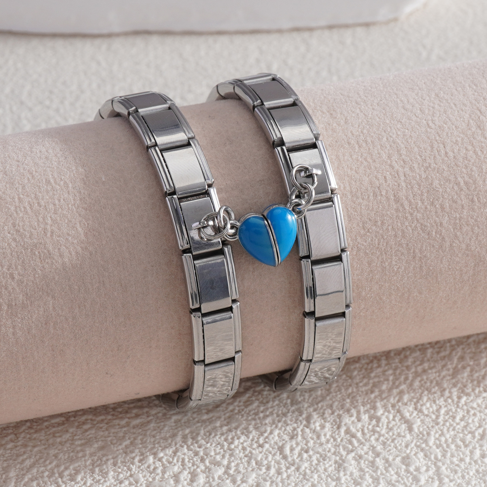 Blue (2 straps 1 module pendant)