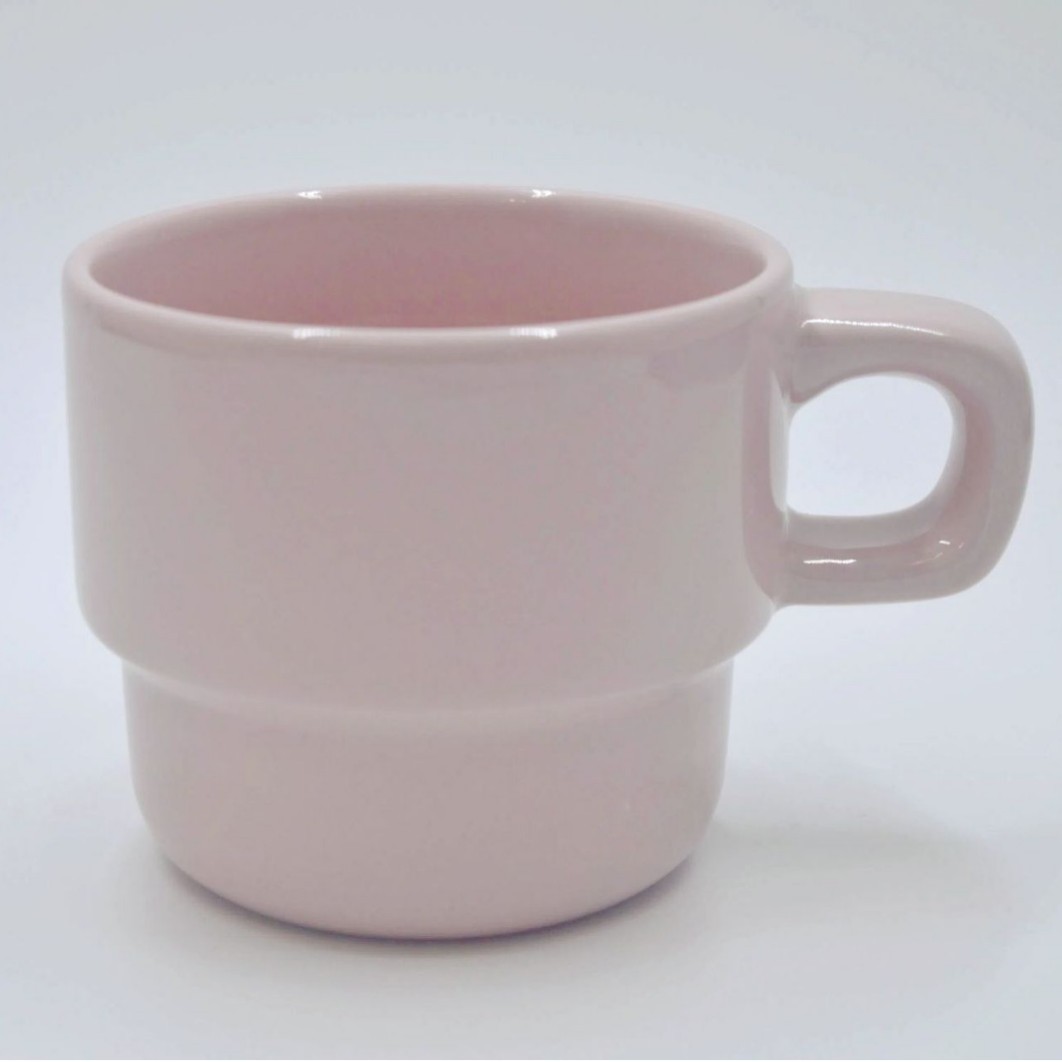 Rosa taza desnuda