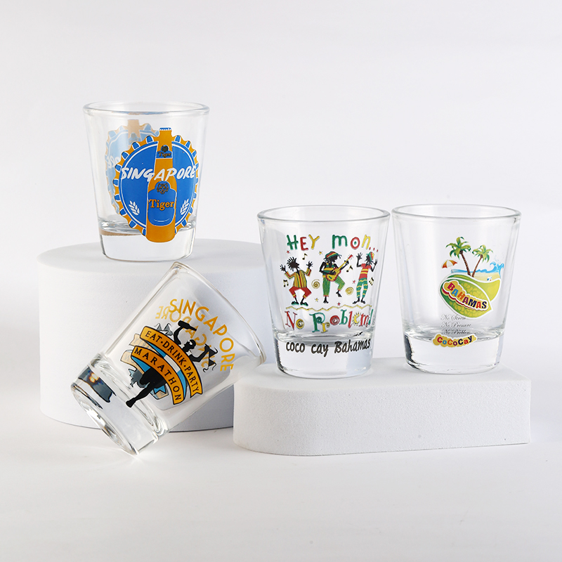 Vaso de chupito transparente con estampado de playa