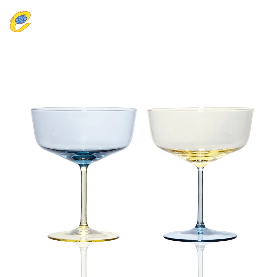 Copa de vino de Martini de colores personalizada al por mayor copa de champán flauta cupé para boda fiesta en casa
