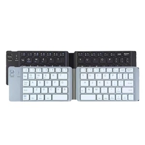 The Mini <strong>Wireless</strong> <strong>Numeric</strong> <strong>Keypad</strong> Can Be Folded in Half for Convenient Carrying - Product Image 5