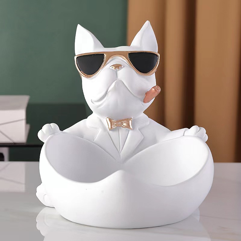 Amo a los perros blancos.