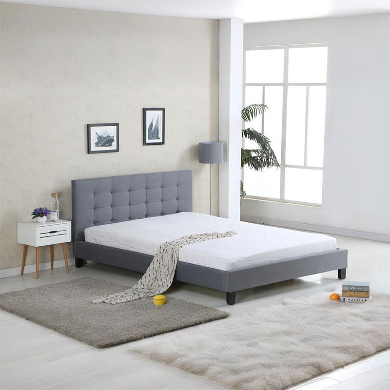 สีเทาเข้ม