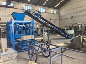 Máquina de bloques de cemento para hacer bloques de cenizas volantes, máquina de fabricación de ladrillos de cemento de hormigón por dinero, máquina de bloques de cemento - Product Image 3