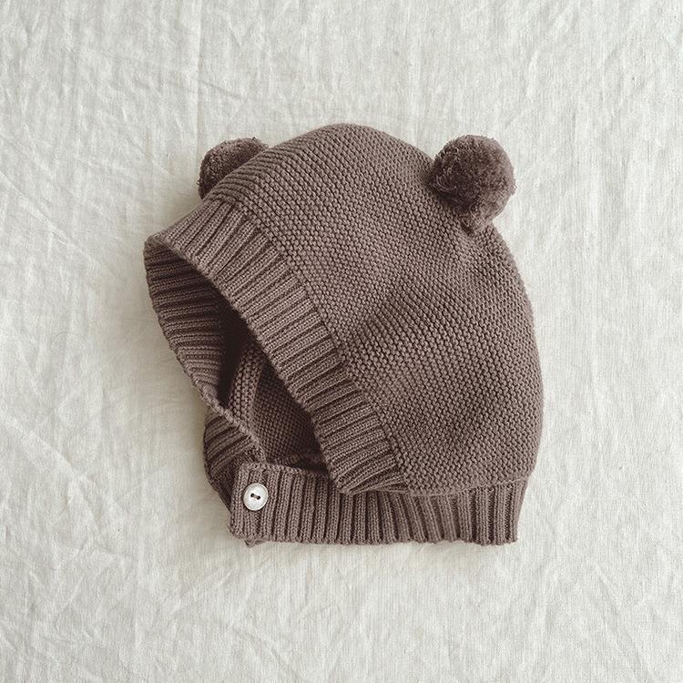 Cappello grigio marrone