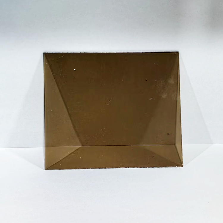 feuille de pc marron