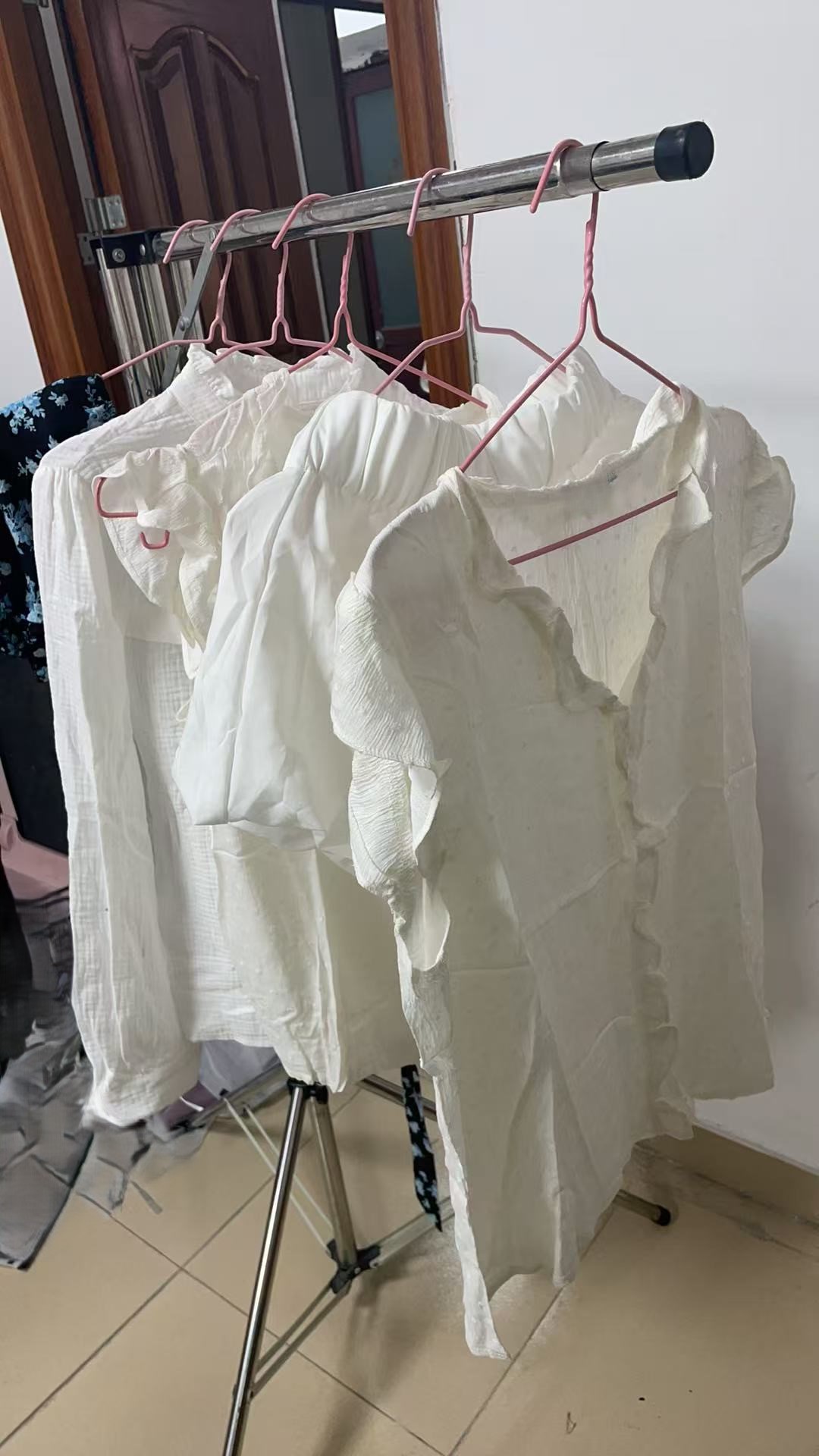 Brand New Mixed Bales Vendor Stock Clothes High Quality Bulk Wholesale Women's Used Clothing Dresses