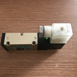 Neuer Original 4KB319-00-LS Controller Lagerbestand im Lager Automate Programmable PLC Controller - Product Image 1