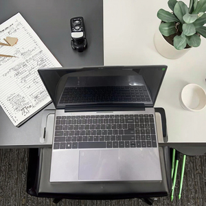Venta al por mayor I7 Windows 11 Laptops Diseño Ligero Panel IPS Tarjeta Gráfica Intel Inglés para Estudiantes Profesionales FBA Ready - Product Image 2