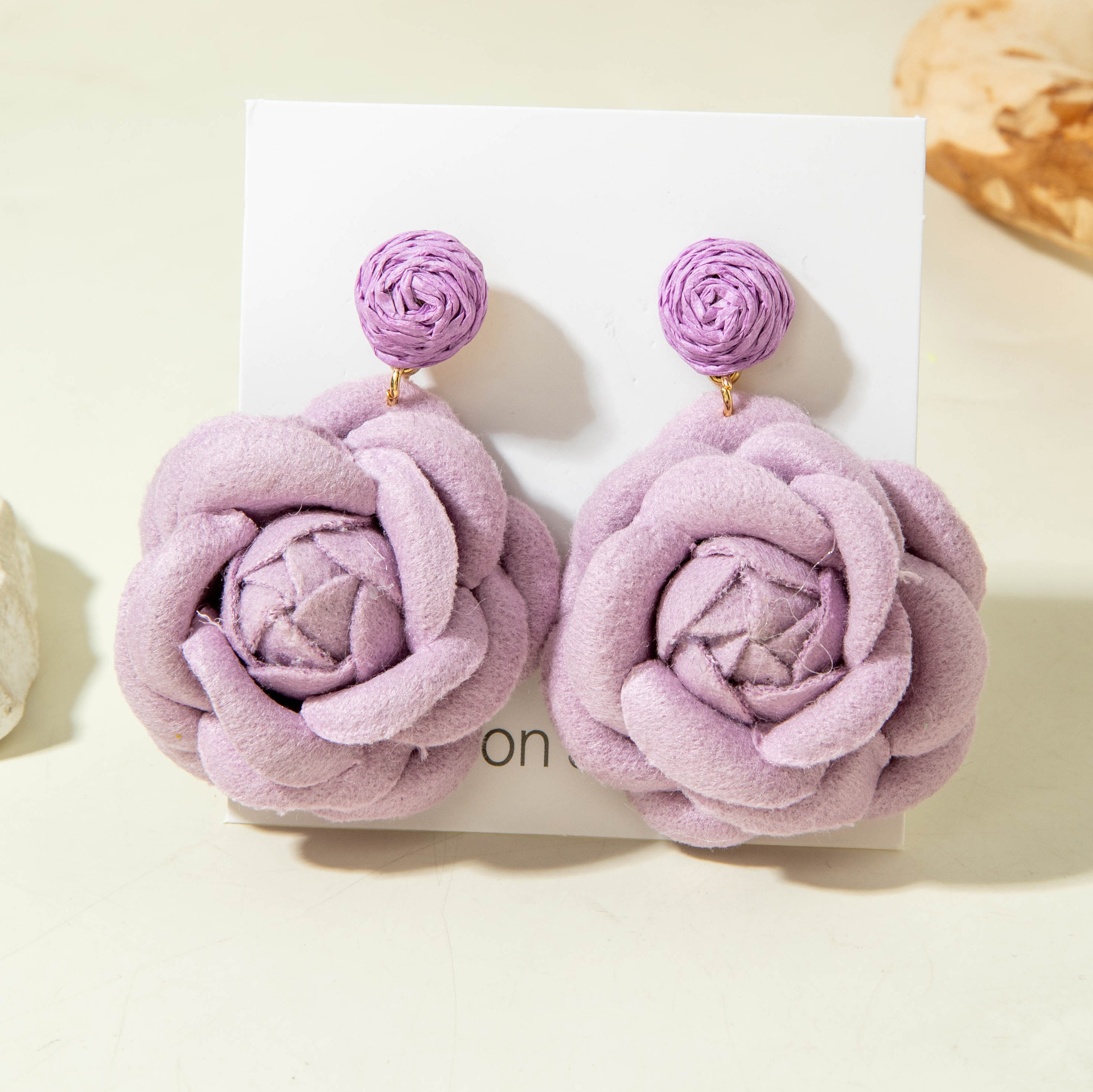 E085-26 Violet 3
