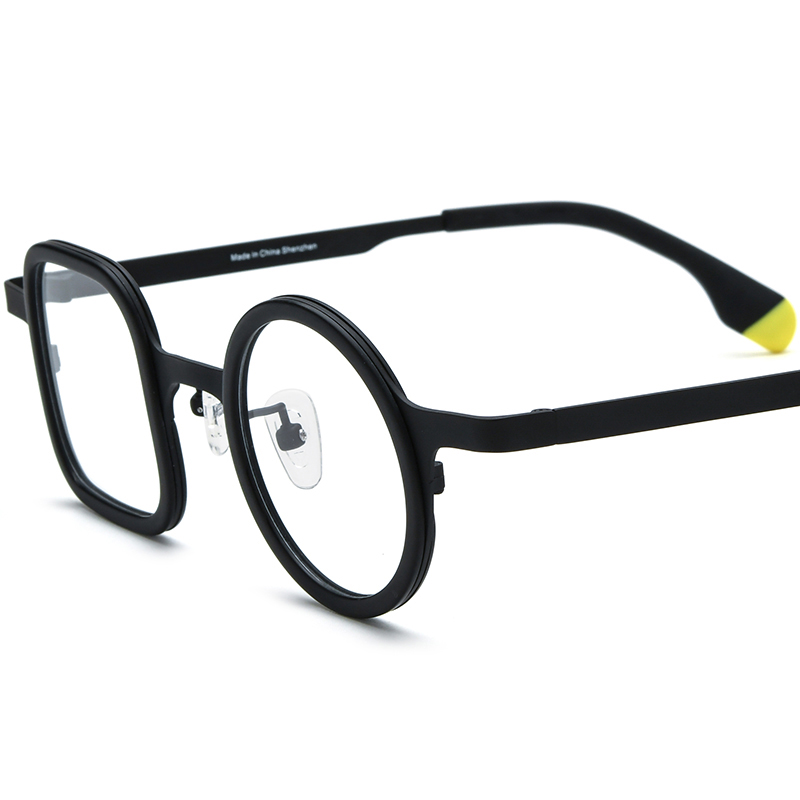 185886-Black C4