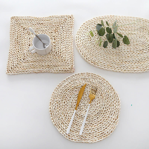 Homeplus 2025新到广场玉米皮编织圆垫手工天然稻草桌垫耐热餐垫 - Product Image 6