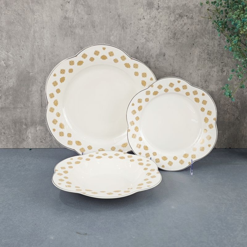 High Quality New Bone China 18pcs Dinnerware Set New Europe Style Dishes Plate With Golden Rim 2