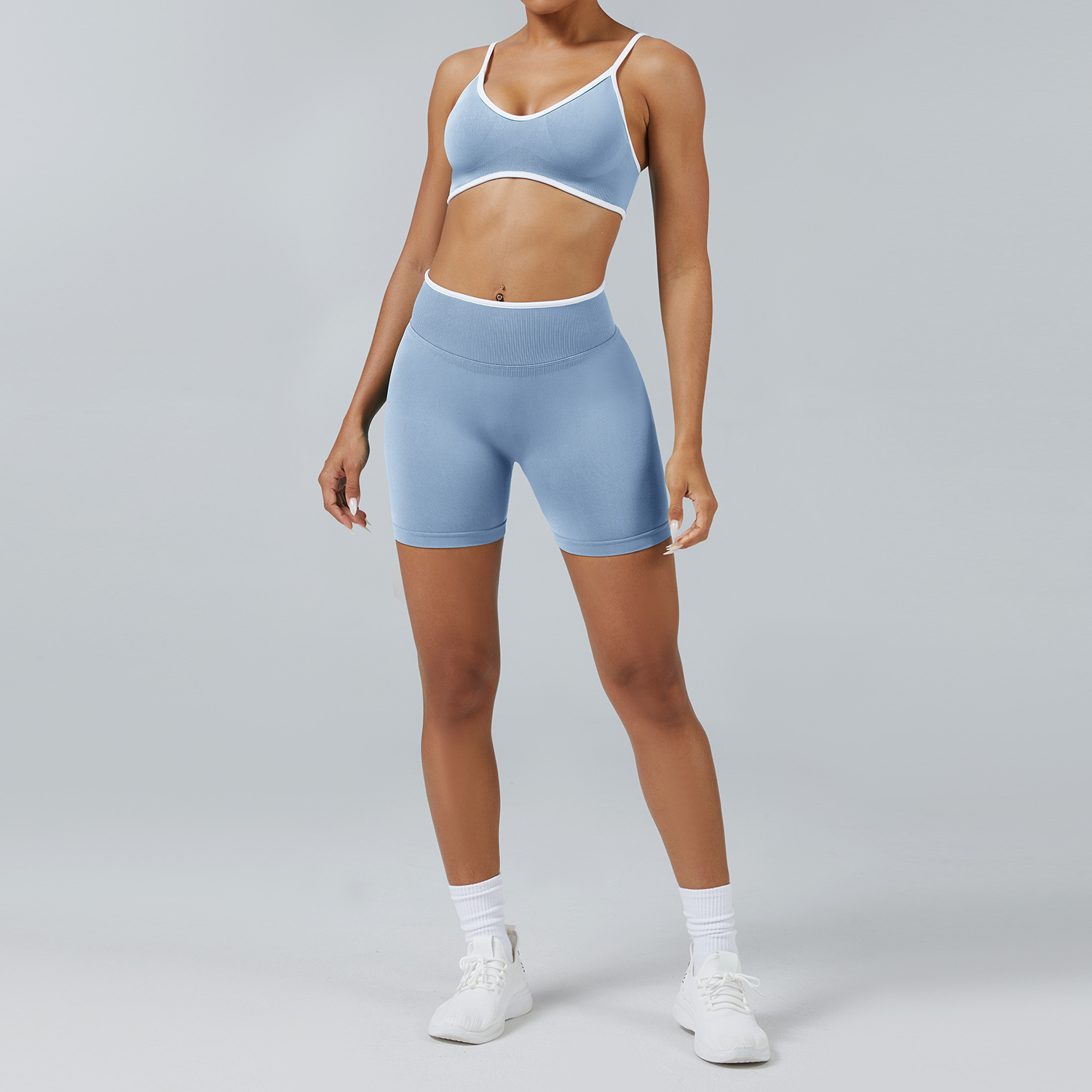 Sujetador azul bebé + shorts