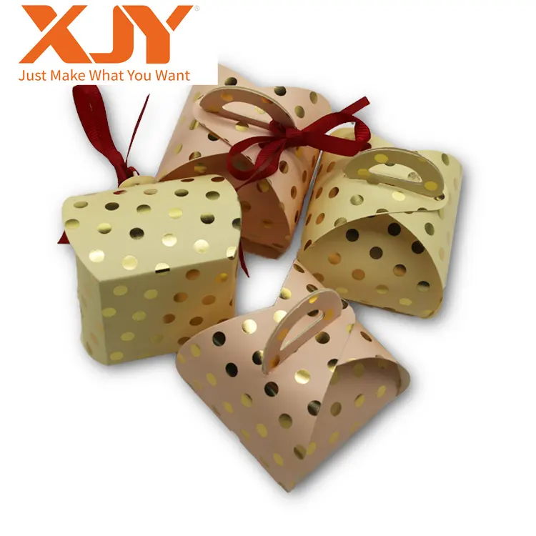 XJY क्रिसमस पार्टी कैंडी बेबी उपहार जन्मदिन शादी का उपहार मेहमानों के लिए हैंडल के साथ छोटा दरवाजा उपहार पेपर बॉक्स