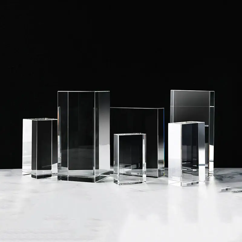 Commercio all'ingrosso di alta qualità personalizzato trasparente K9 cubo di cristallo 3d incisione Laser vuoto peso di carta cubo di cristallo blocco di vetro