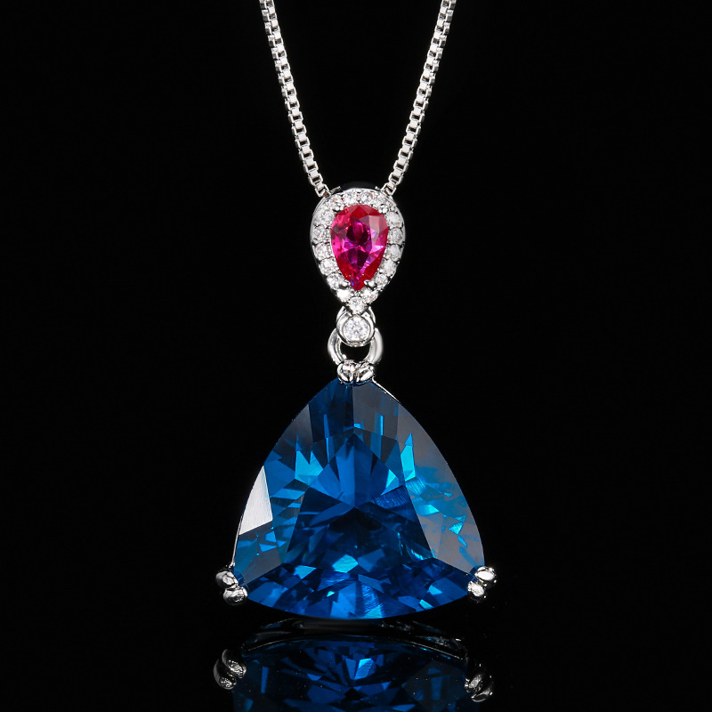 Blue pointed crystal pendant with box chain