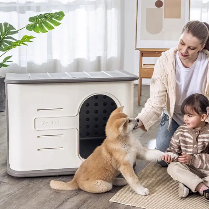 Easy-Clean Modern Outdoor XL Plastic Dog Kennel with Roof