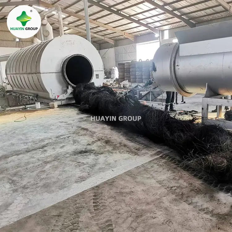 Huayin 15 ton waste tyre recycling pyrolysis plant to fuel oil with no pollution