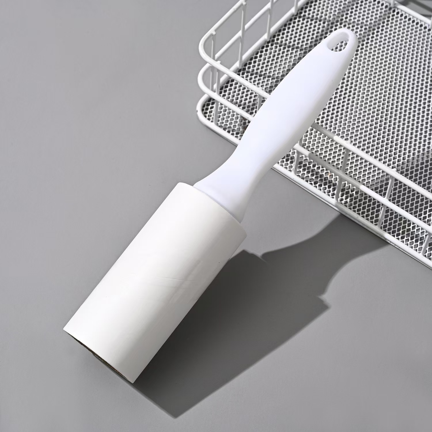 White (including 1 roll of paper)