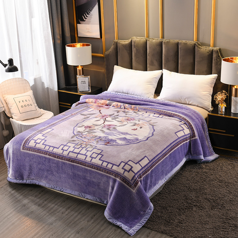 Gris violeta