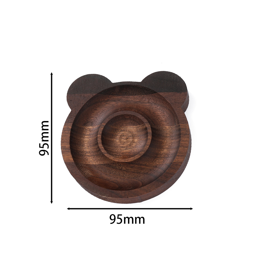 Assiette perlée ours en noyer noir