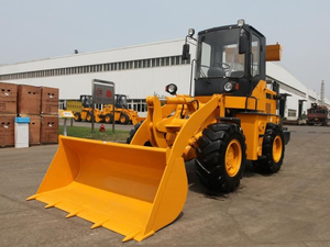La cargadora de ruedas de potencia de 1,2 CBM y 2 toneladas con carga nominal de 66,2 kW aumenta la productividad del sitio de trabajo con capacidades de carga y descarga rápidas