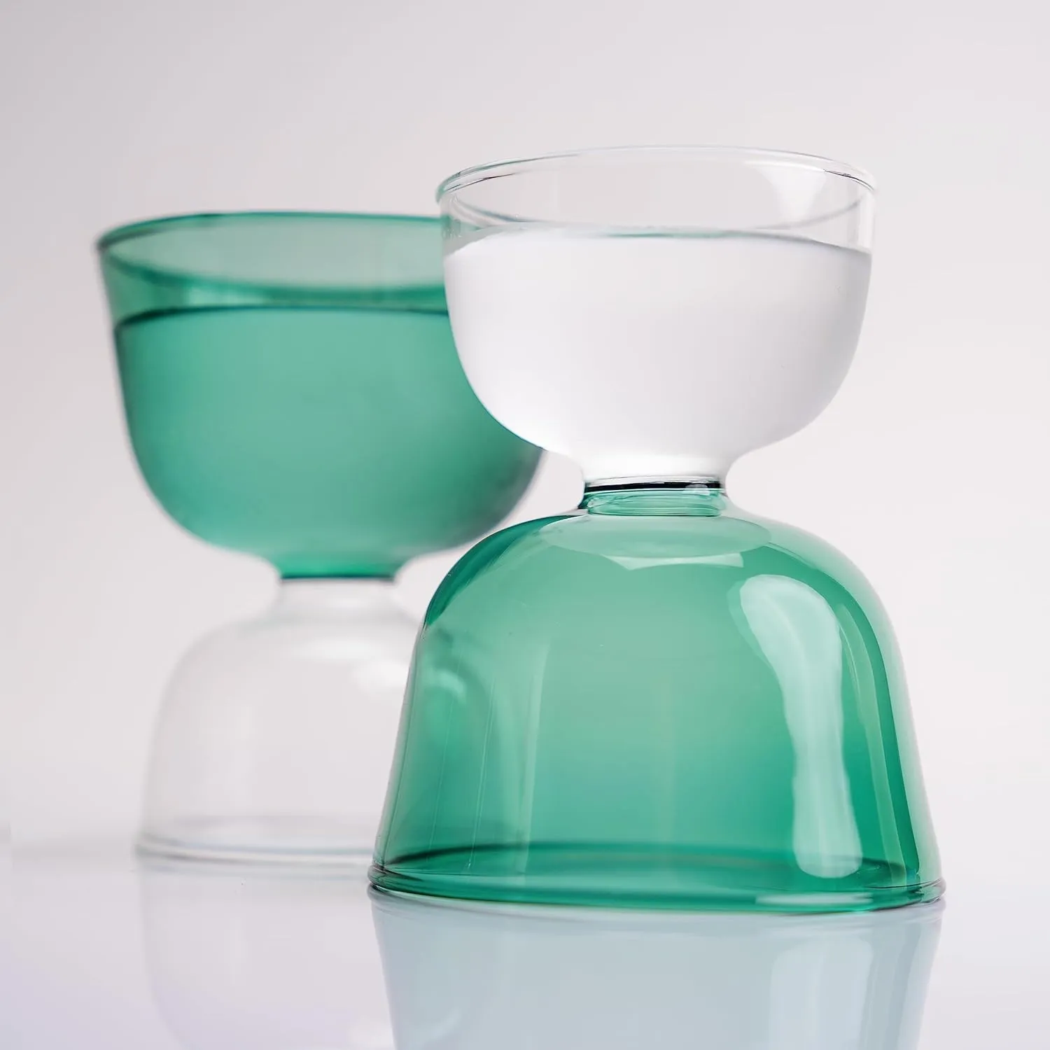 Einzigartiges Cocktail-Glas doppelseitiges farbiges Glas Glaswaren retro geeignet für Wein, Martini, kaltes Trinkglas-Set
