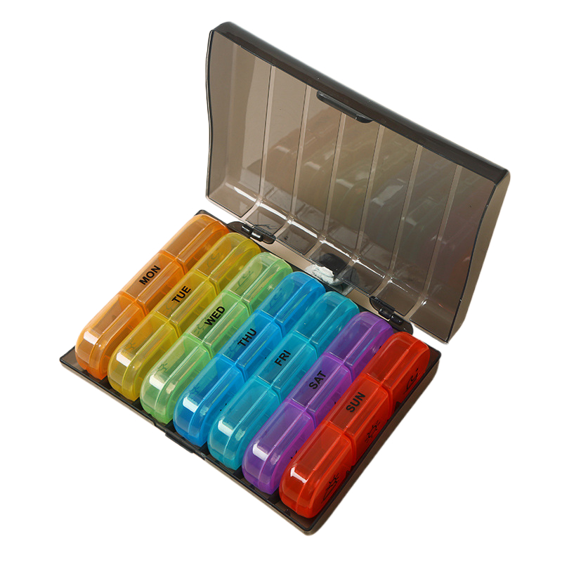 Pastillero de siete colores para dispensar tres veces al día.