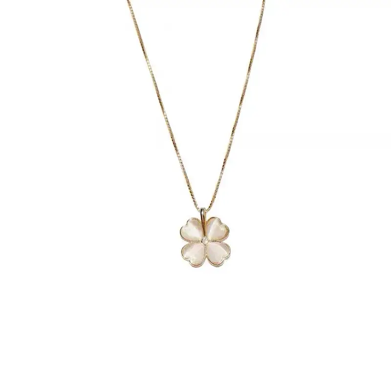 Lucky love copper pendant four leaf clover necklace light luxury niche necklace simple opal temperament collarbone chain