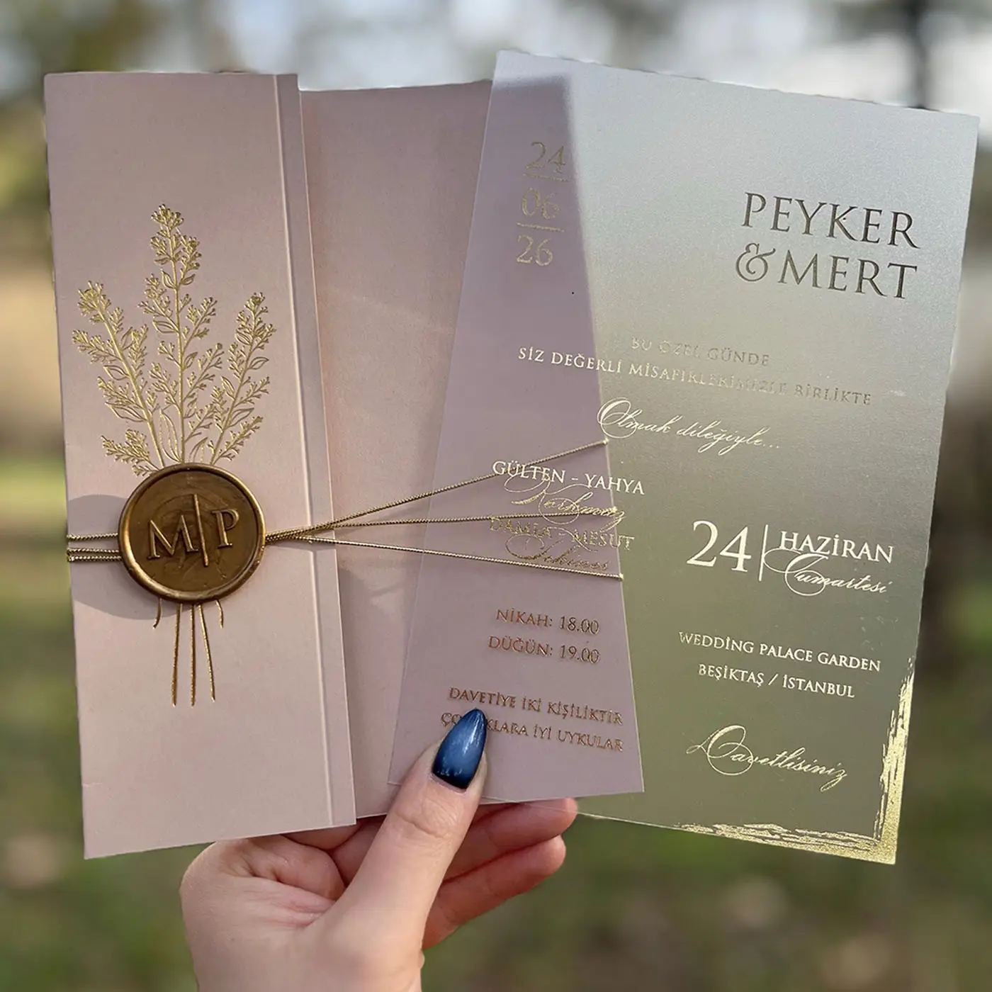 Carte di invito a nozze di lusso in oro sventato inviti a nozze con Design di fiori in acrilico trasparente