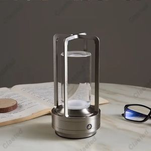 İskandinav Retro USB şarj edilebilir <span class=keywords><strong>LED</strong></span> lamba masa lambası Modern kablosuz dokunmatik tasarım restoran otel yatak odası dekoru için DC güç kaynağı