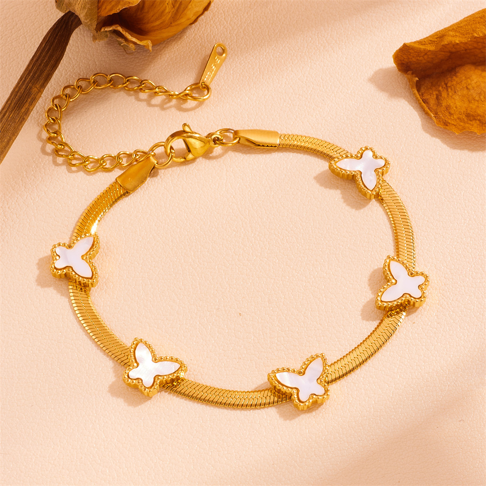 Bracelet coquillage blanc papillon L610