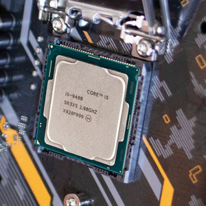 NUEVO Core I3 12100F 4 Core I3 12th Gen Procesador Venta al por mayor Core I3 Cpu 12100F Computadora de escritorio Pc Procesador Intel 3 años 1 Pc