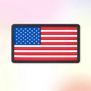 批发便宜的国旗形状定制图案不同颜色3D软聚氯乙烯橡胶徽章美国国旗袋贴片 - Product Image 1
