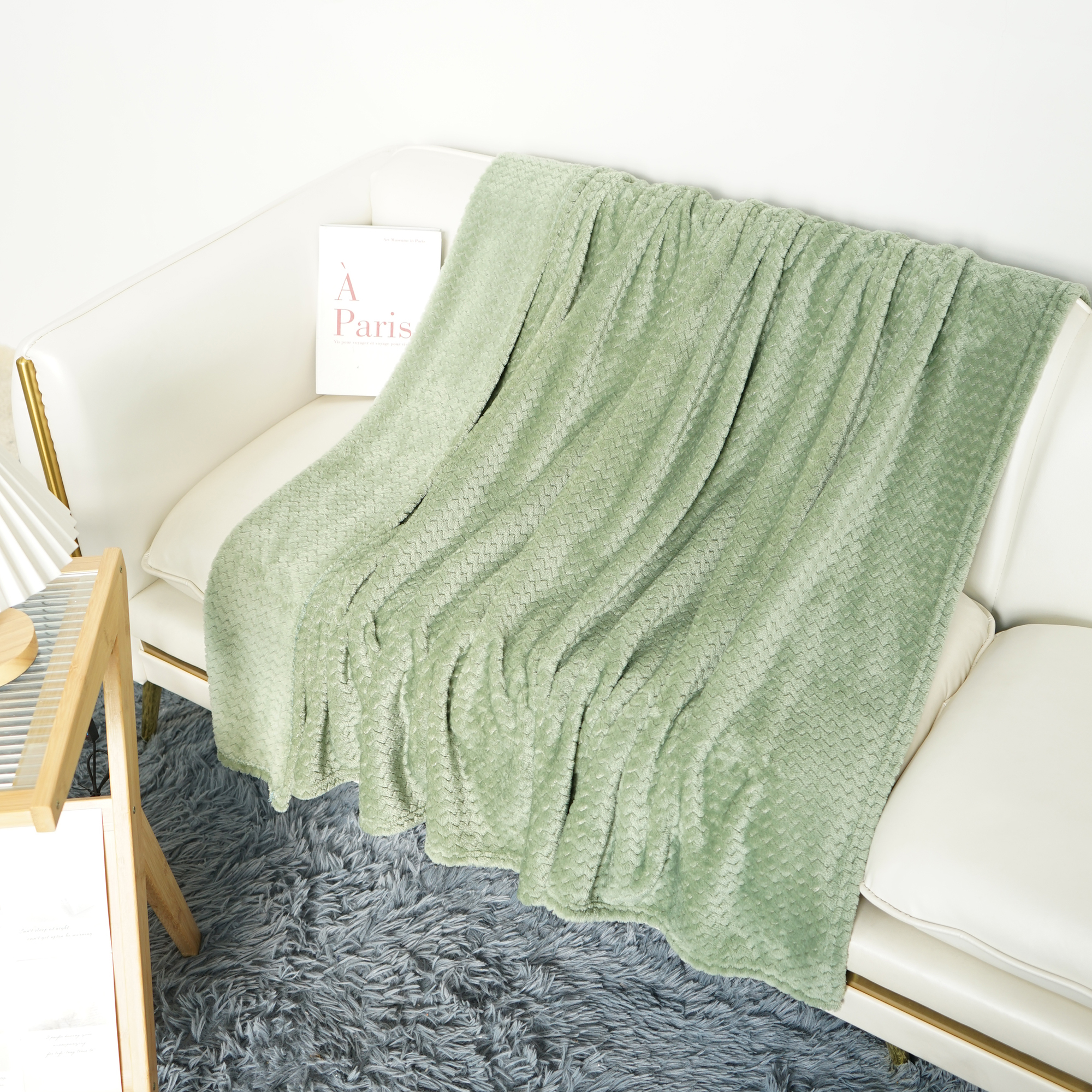 สีเขียว