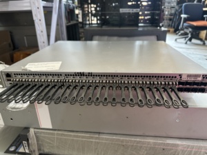 DS-7720B G720 48X 64gbe SFP + 8x2x64G SFP-DD 24act b2f 1U FC san chuyển đổi - Product Image 4