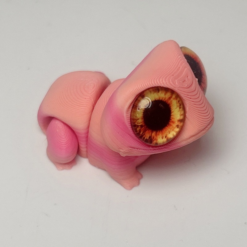 Big-eyed frog 4.3*2.8*2.7 8g