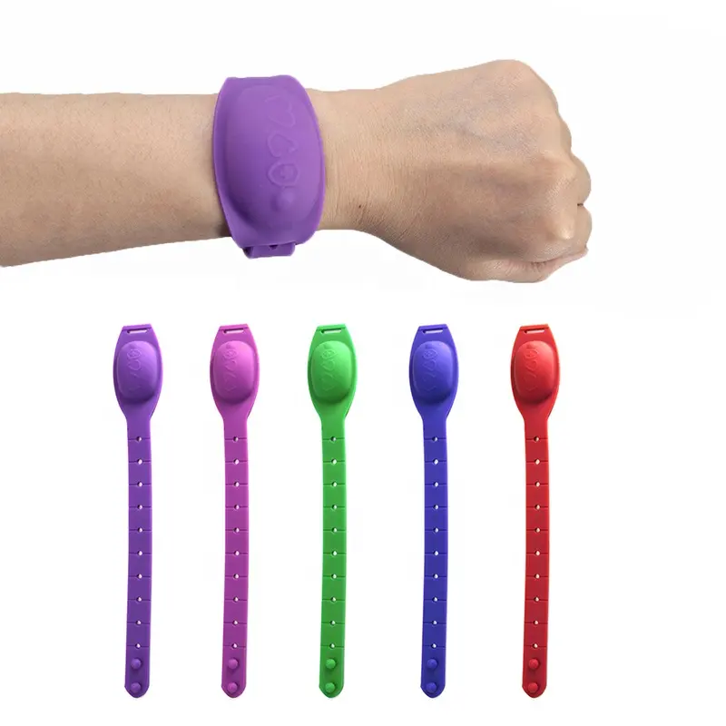 Benutzer definiertes Logo Günstige Silikon Armband Nachfüllbare Flüssig seife Armband Adult Kids Wasserdichte Hände desinfektion mittel halter