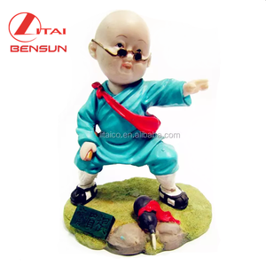 定制雕像制作3D聚足球运动员树脂摇头雕像 - Product Image 6