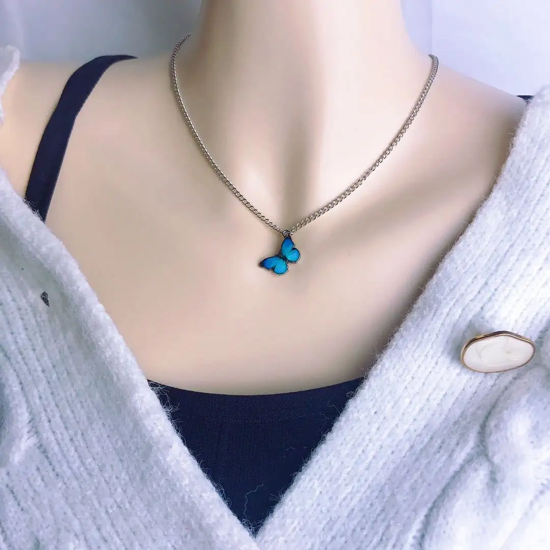Großhandel beliebte Mode weibliche Silber Link Kette blau und lila Schmetterling Anhänger Halskette für Frauen Accessoires Schmuck