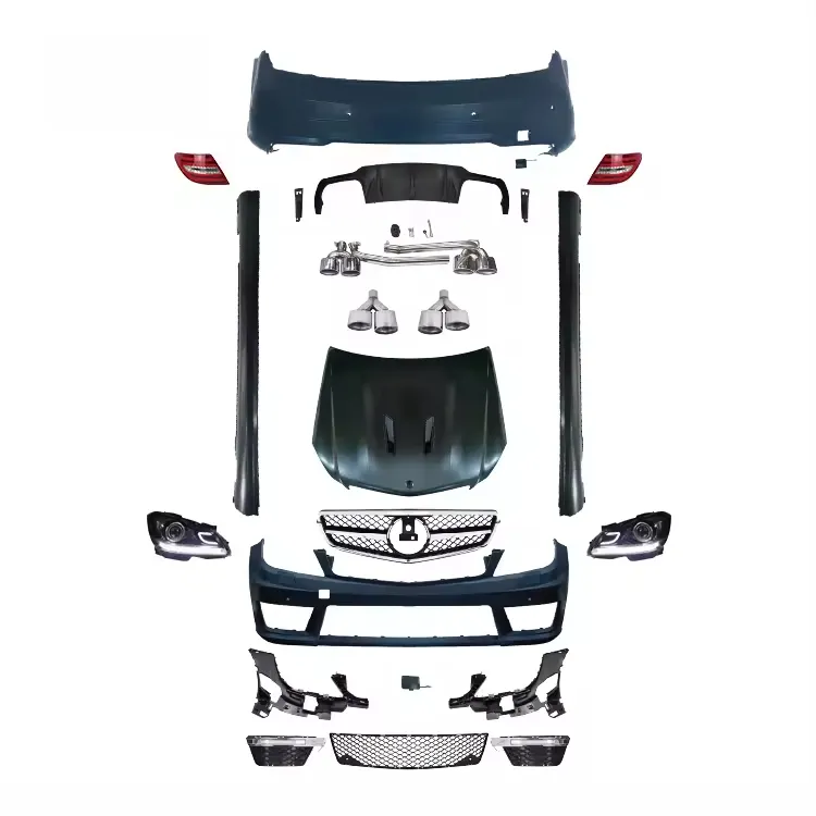 Upgrade ke C63 AMG Facelift Bodykit grille set bumper untuk Mercedes Benz C Class W204 2008-2014 body kit lampu depan