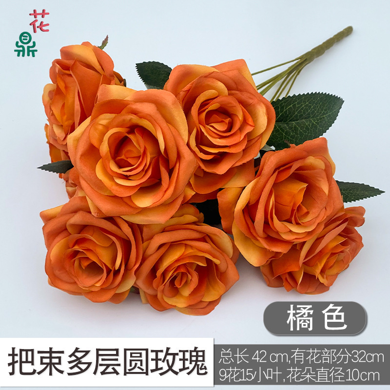 Rosas redondas multicapa de nueve cabezas, color naranja.