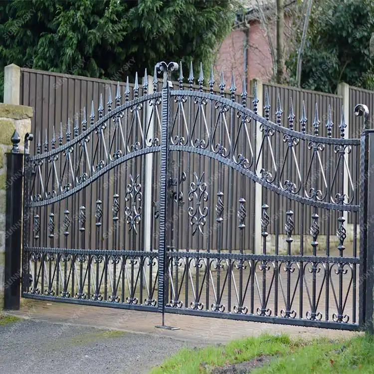 XIYATECH Latest main garden gates modern luxurious double door design wrought iron driveway gate for house