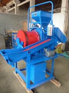 Mulino a sfere a griglia piccola da laboratorio ad alta efficienza con classificatore a spirale per Test di macinazione minerale e separatore - Product Image 5