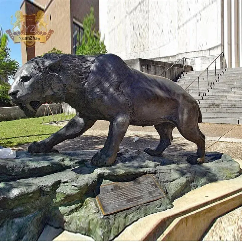 Sculpture animalière d'extérieur en métal Sculpture grandeur nature en bronze à dents de sabre Chat Tigre Sculpture Statue